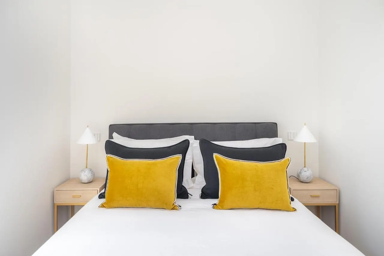 Whome | Av. Da Liberdade Deluxe Apartment W/ S-Pool, Gym & Parking Лиссабон