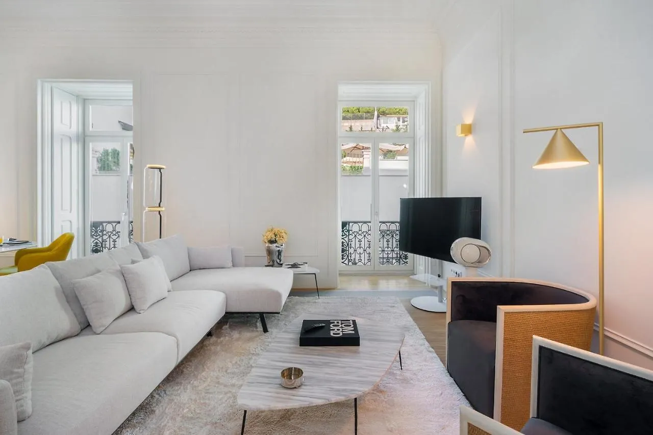 Whome | Av. Da Liberdade Deluxe Apartment W/ S-Pool, Gym & Parking Лиссабон