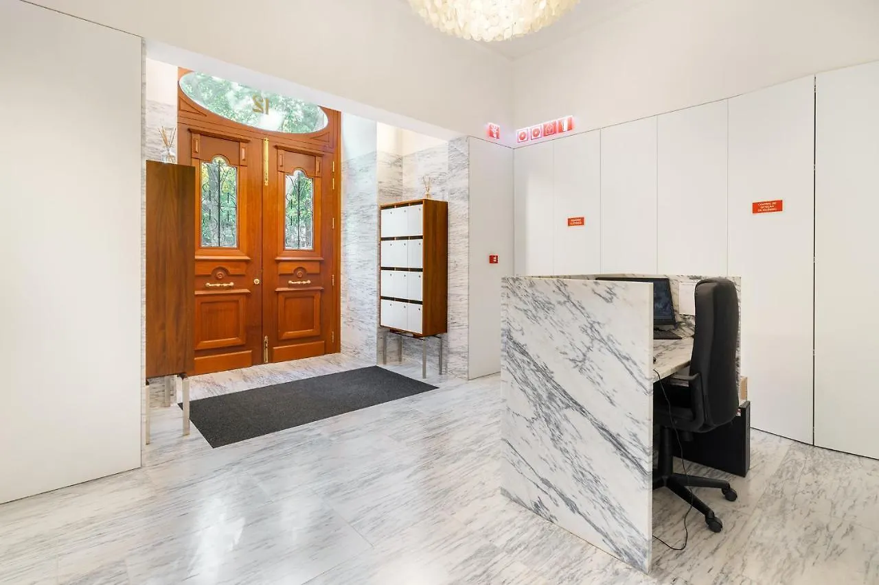 Whome | Av. Da Liberdade Deluxe Apartment W/ S-Pool, Gym & Parking Lissabon